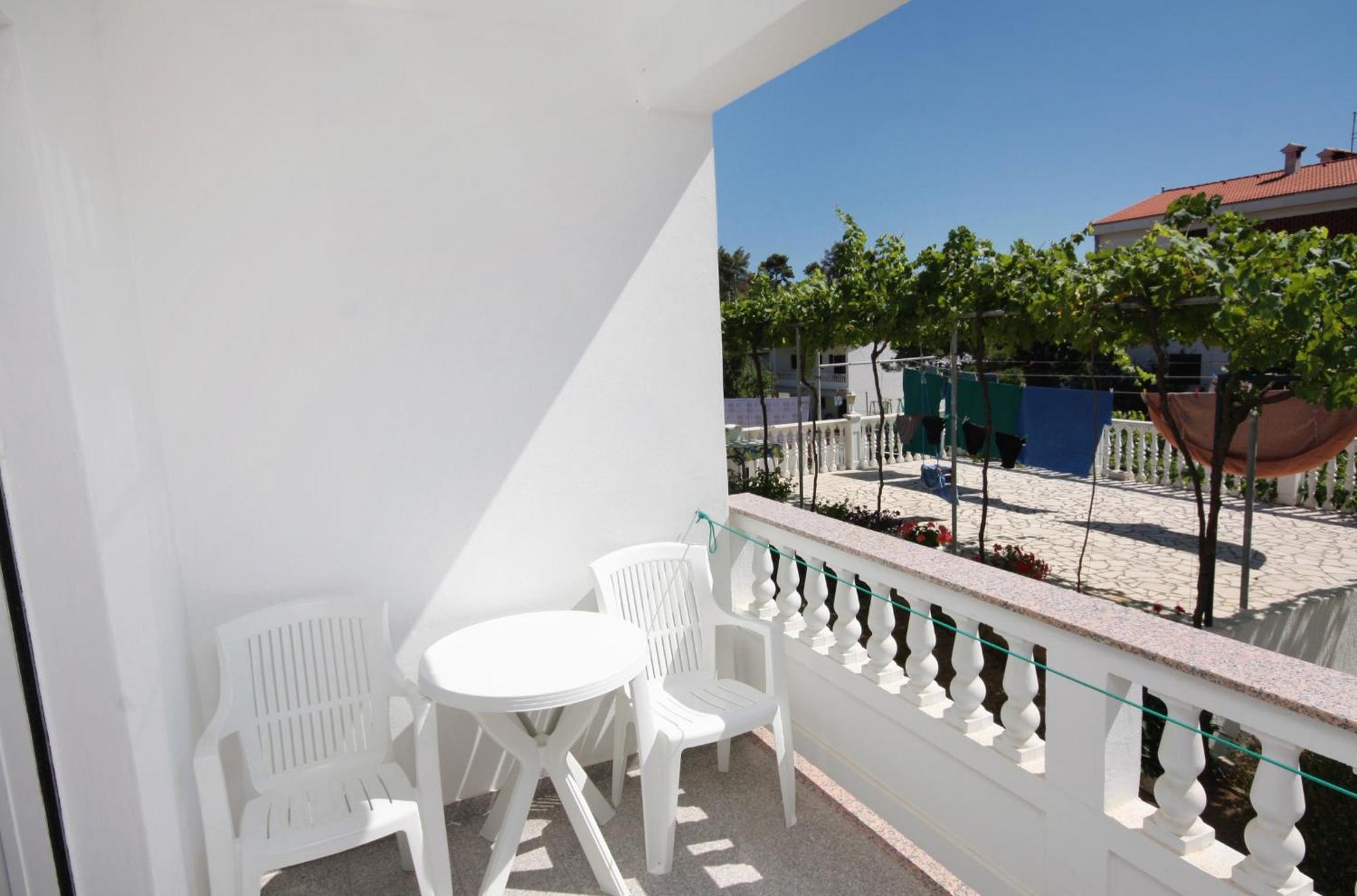 Apartments And Rooms With Parking Space Palit, Rab - 5061 Екстер'єр фото